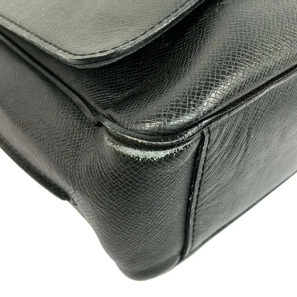 Louis Vuitton Roman MM Taiga Shoulder Bag M32624 - Picture 6 of 8